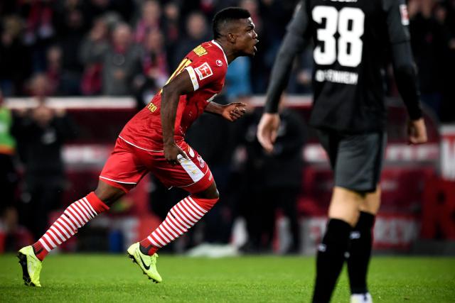 多特爆冷不敌倒数第二 沙欣若下课继任者是滕哈赫