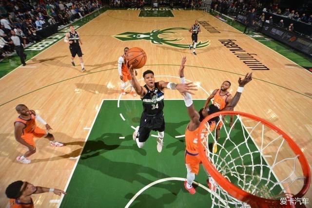 意甲-罗伯特佩雷拉点射制胜 AC米兰0-1乌迪内斯