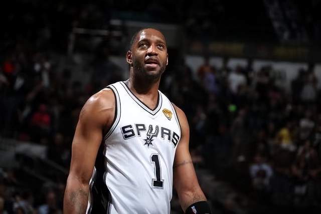 意甲-赖因德斯制胜福法纳助攻 AC米兰1-0维罗纳