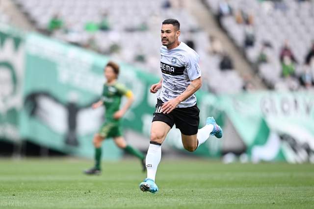 约基奇27+16掘金送爵士6连败 雷霆克快船6连胜